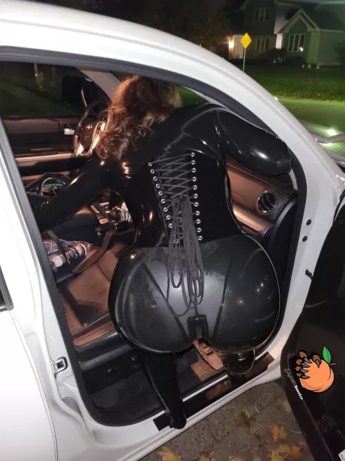 This is my first post here. Do you like [F] shiny asses?