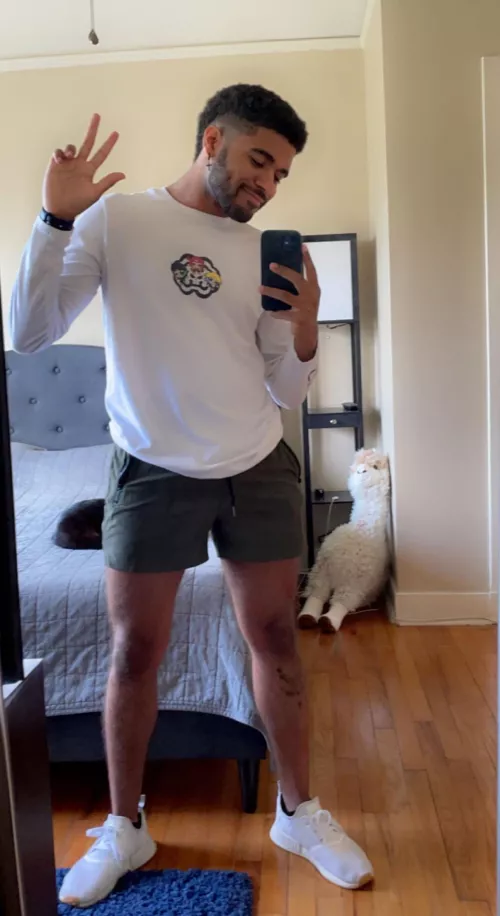 Todays my 24th Birthday! Send cake🎂