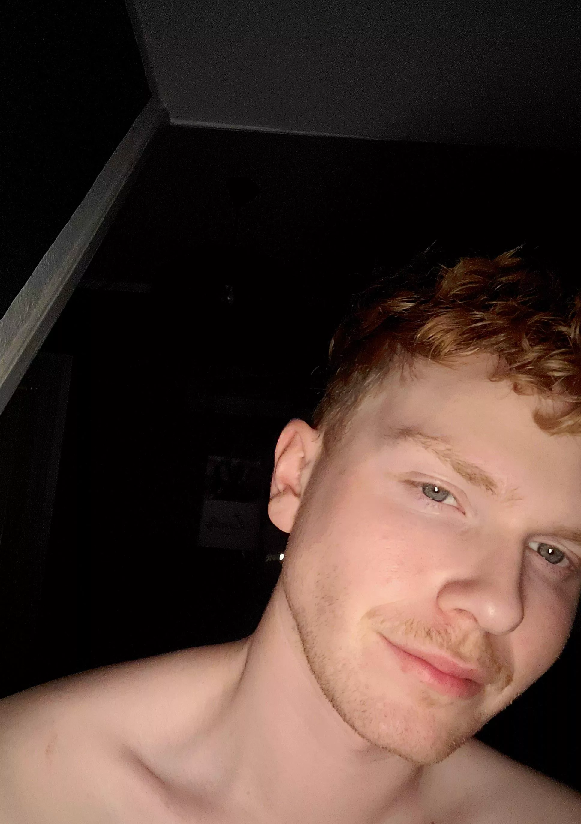 Trying a new thing with the stache... it may look stupid but i have to spice things up lol