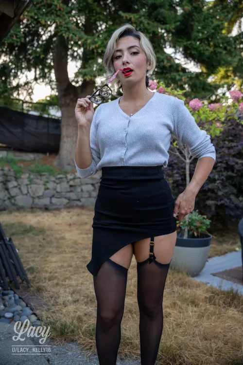 Trying to go for sexy secretary vibes