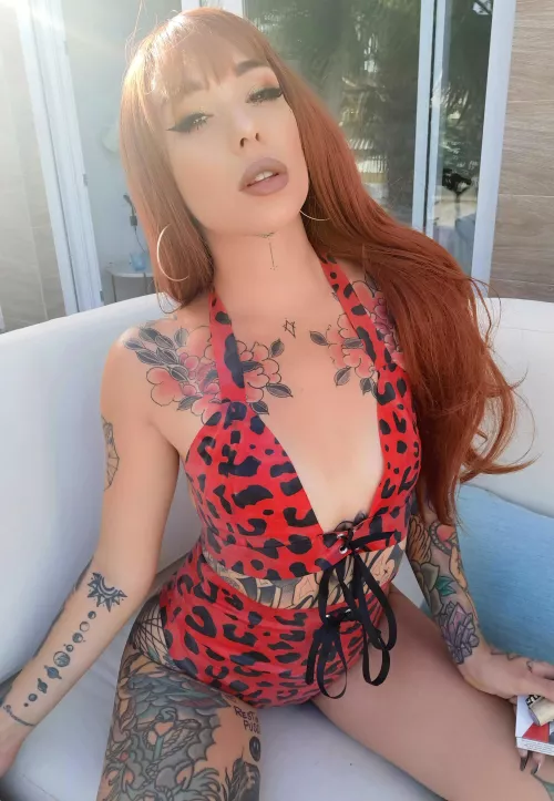 Watch me smoke, but make sure to clean up my mess