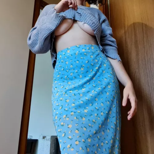 What's your favourite colour? Mines blue 💙