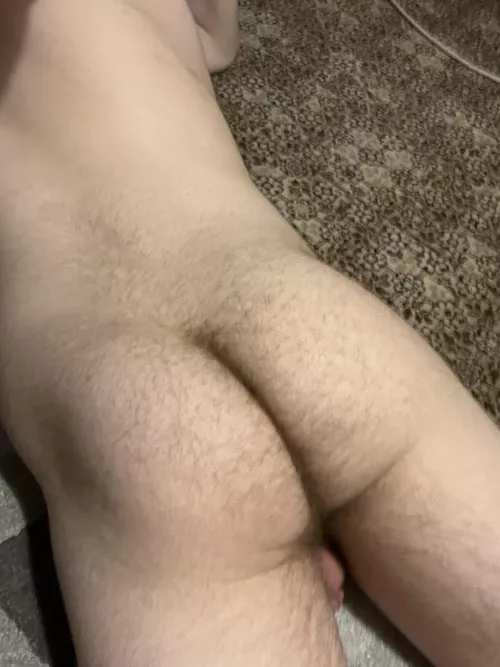 Who wants to fuck me?