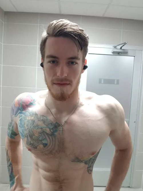 Who wants to snap me?