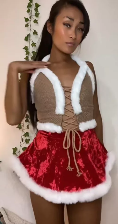 Your pretty Asian babe is now here and looking to get naughty 🥰