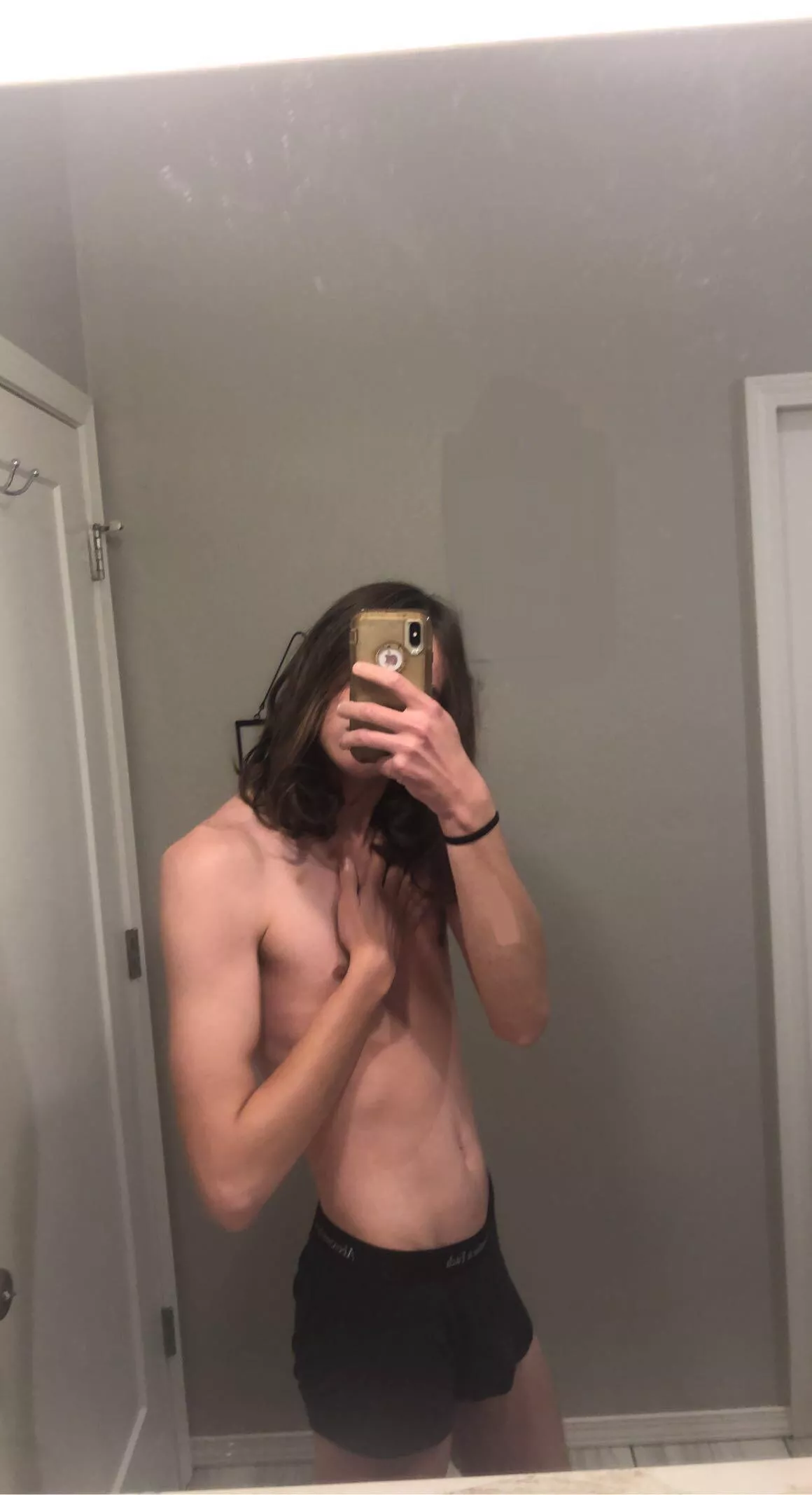 18 bottom looking for straight guy or straight looking! No cubs plz! Sc mikel3760