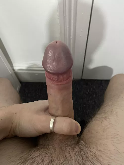 21, looking for vids and video call later - nolavishness22