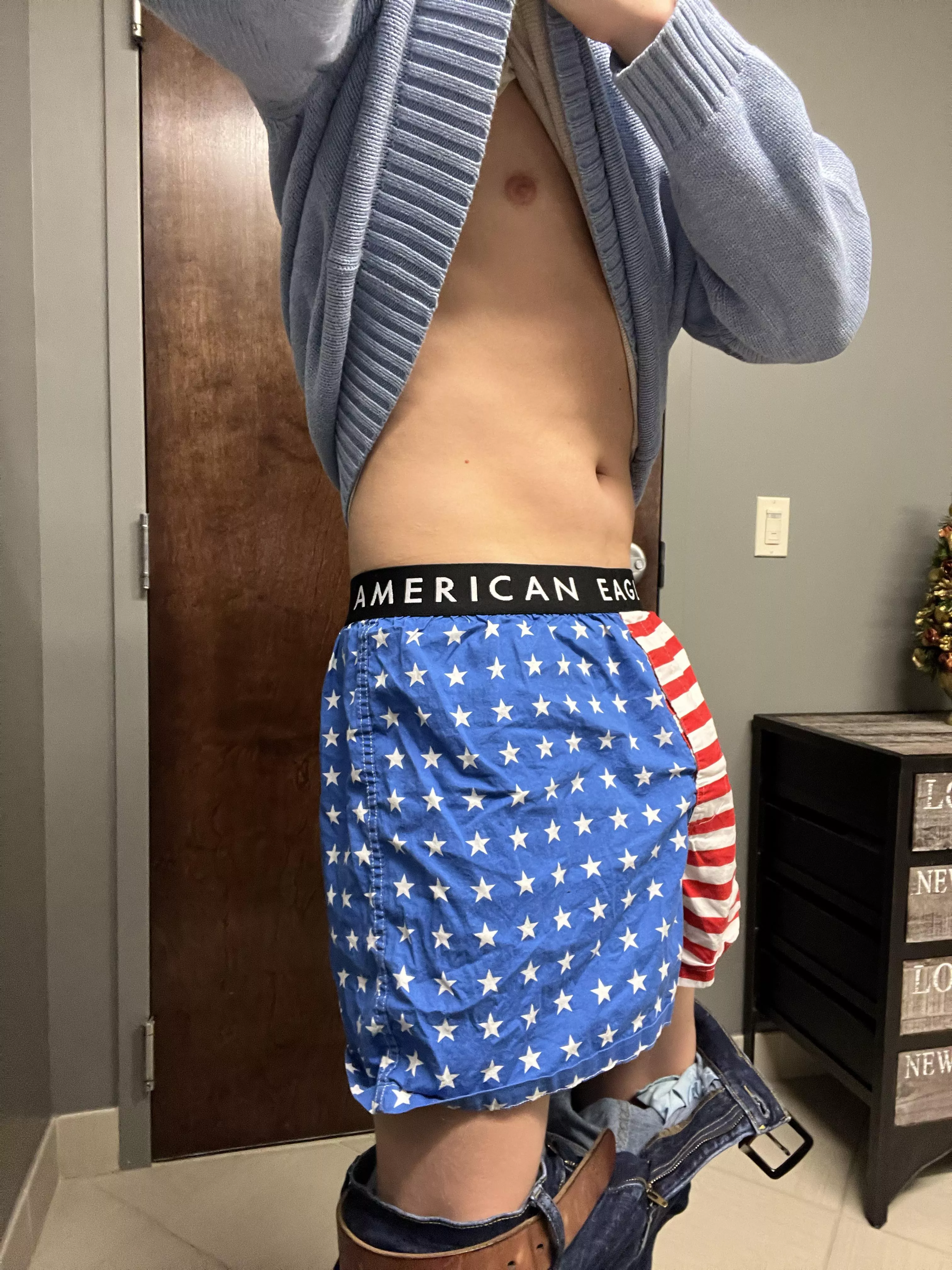 22 m, today we rep America. What color boxers should I wear tomorrow?