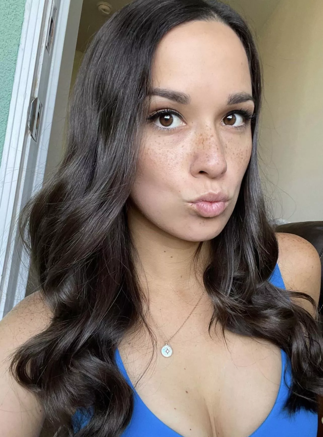 A kiss from me to you.