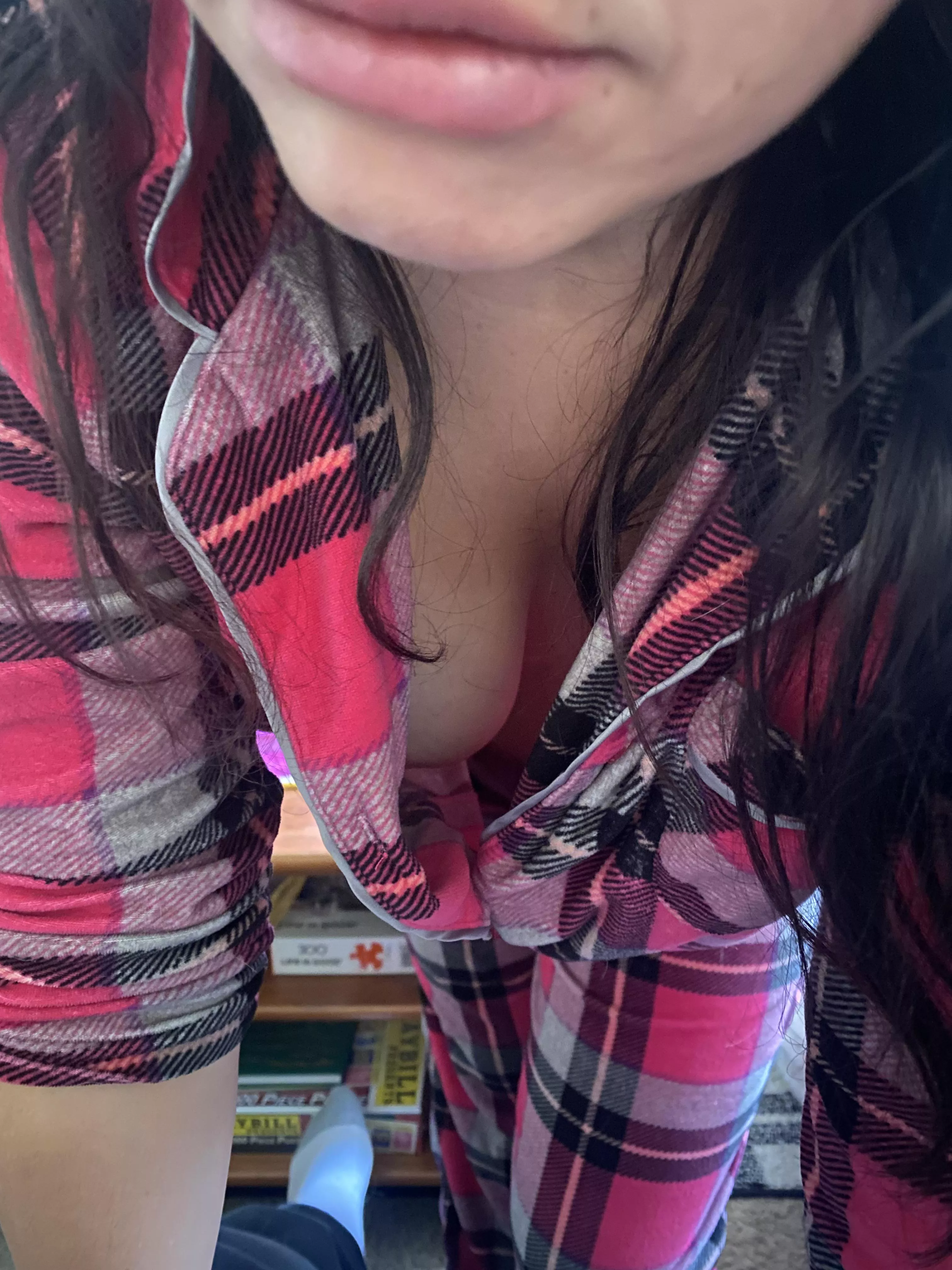 A peak down her pajamas!