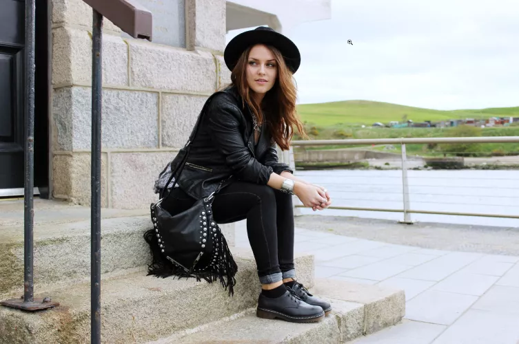 Amy Bell AKA The Little Magpie