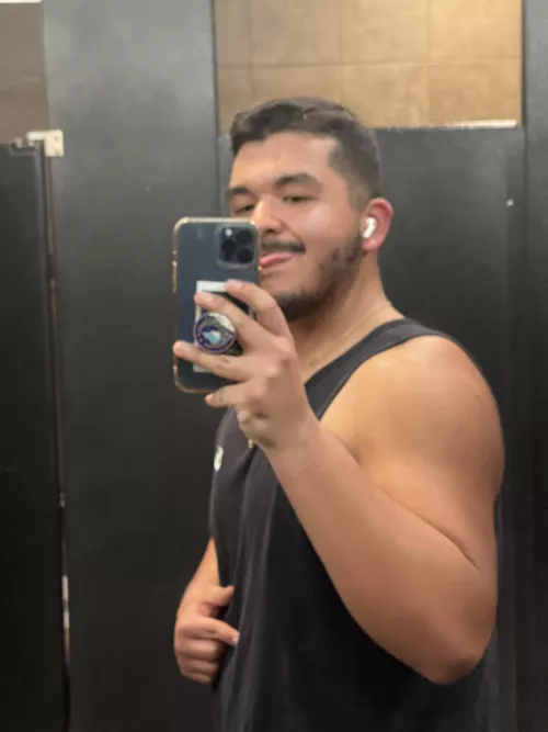 Arm day progress :3
