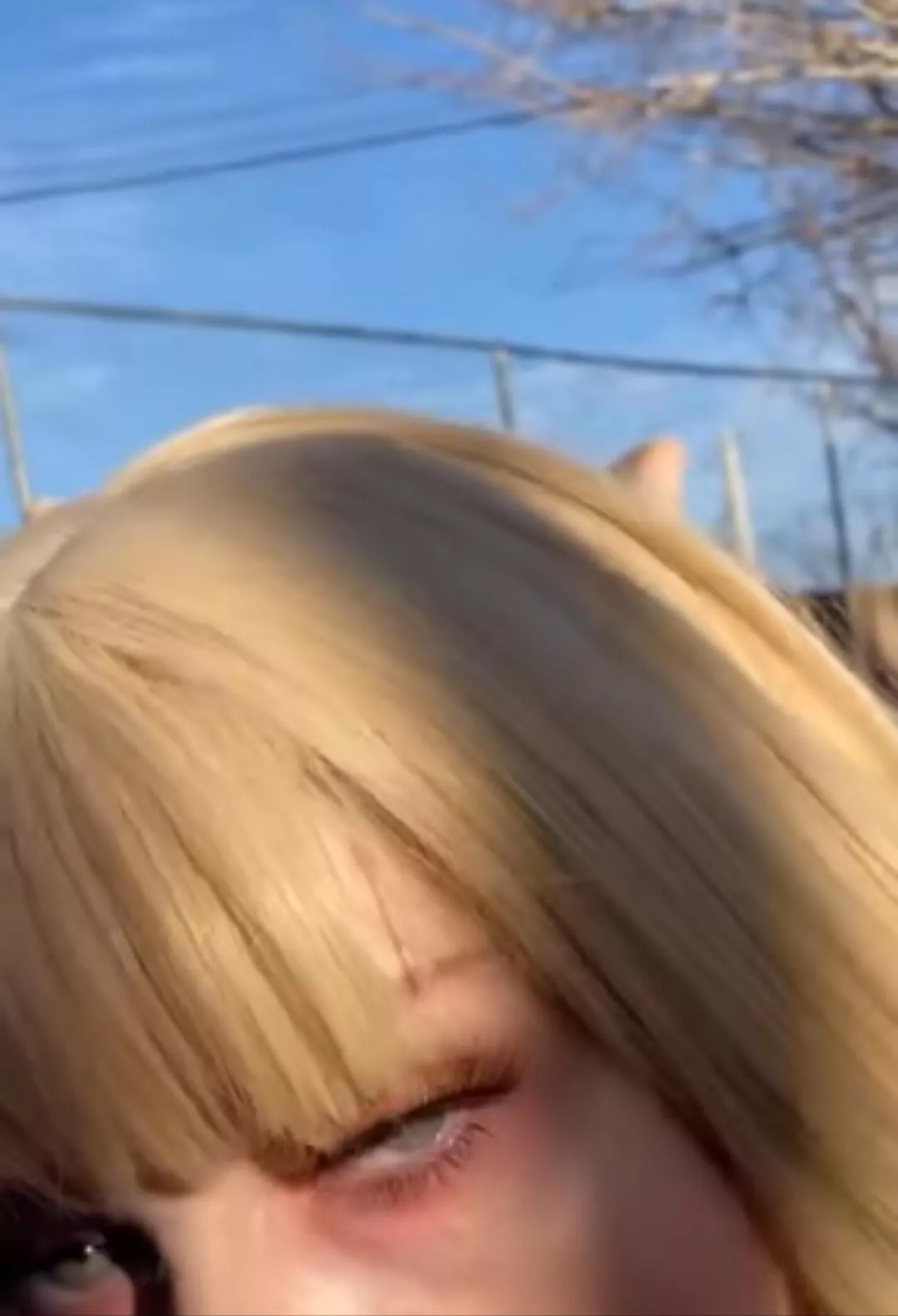 blonde girl bj sauce?