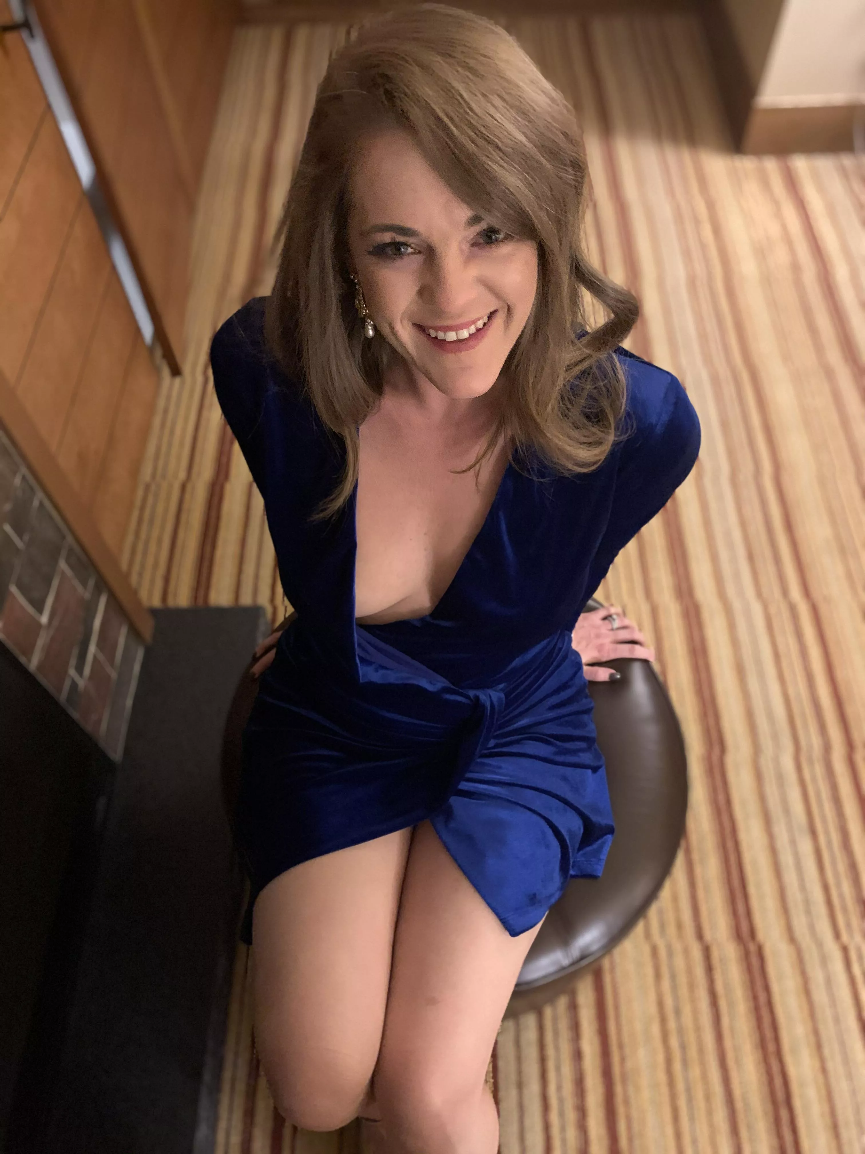 Braless and about to fall out 🥰