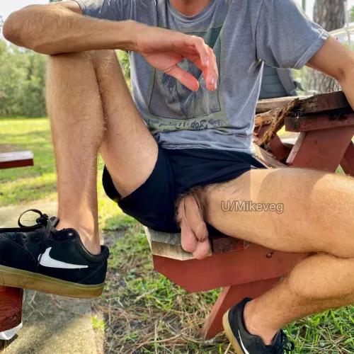 Caught you looking 😏