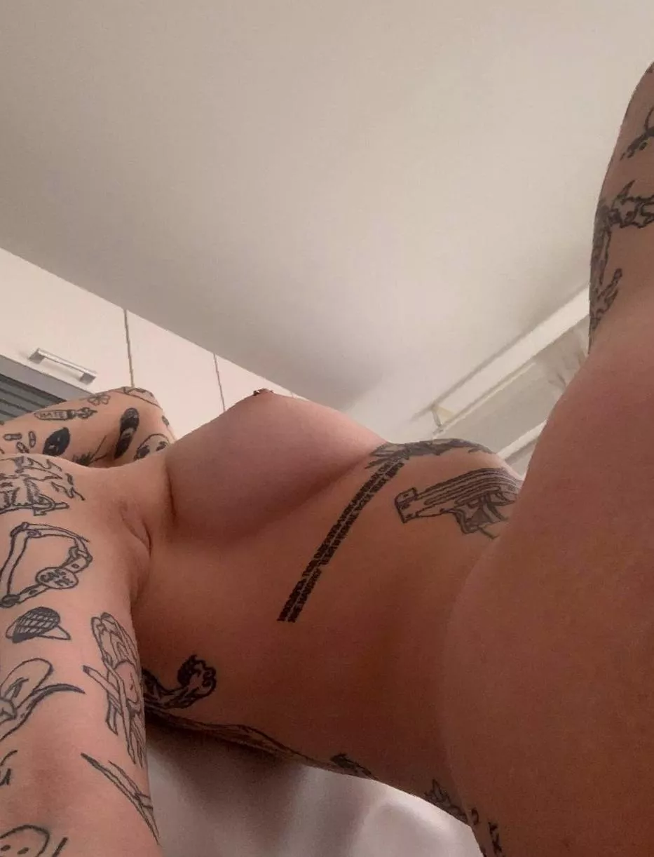 Come and play with mommy!