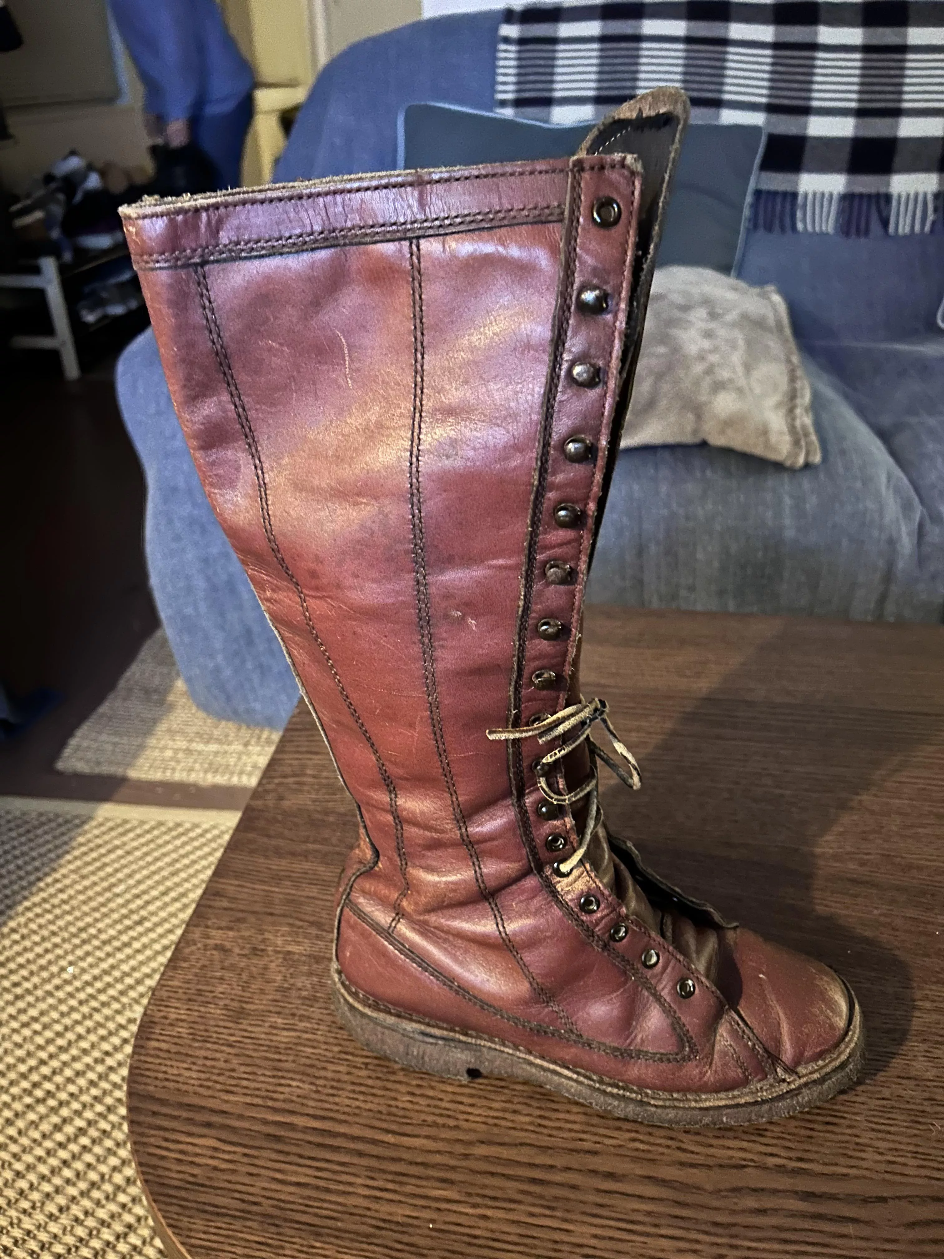 Conditioned my MILs old biker boots. Not sure what else I should do with them. Currently stuffed with towels…