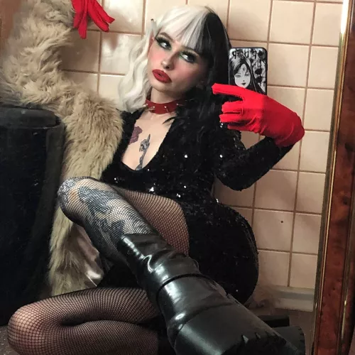 Cruella by Elzaa Darkness(me)🖤
