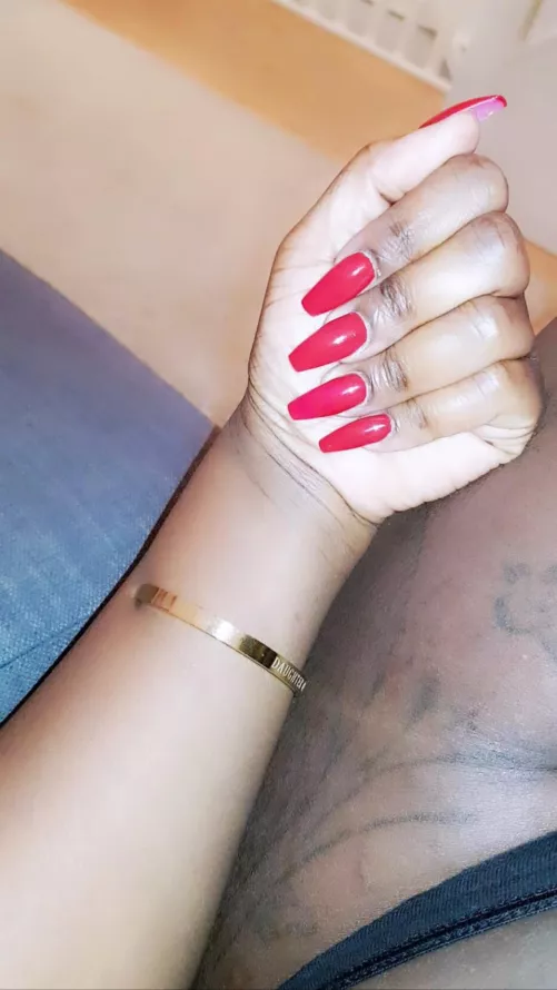 Do you like my sexy red nails?