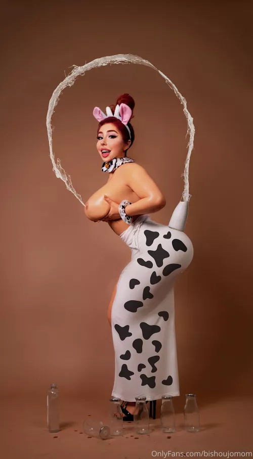 Doing Her Best Kardashian Impression