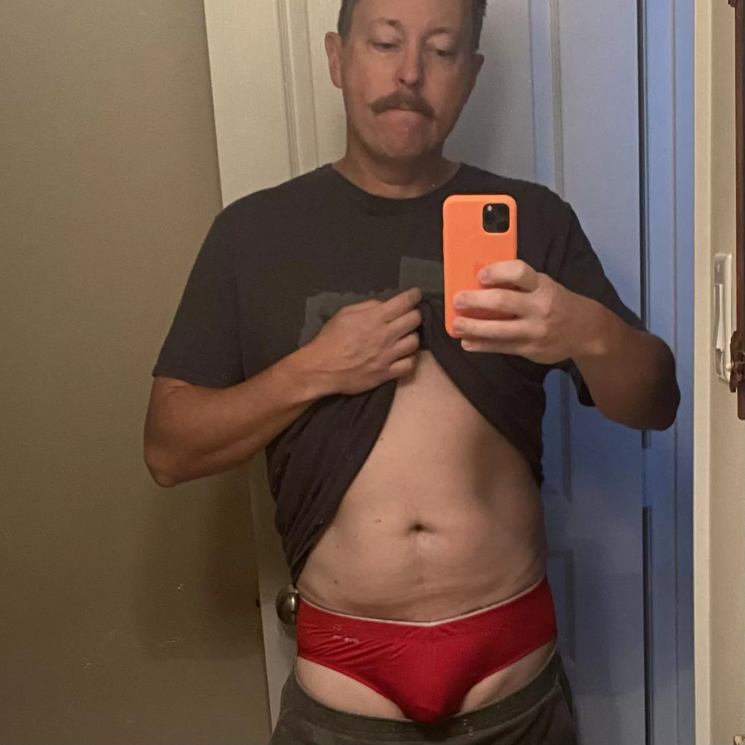 Felt like red today 😈