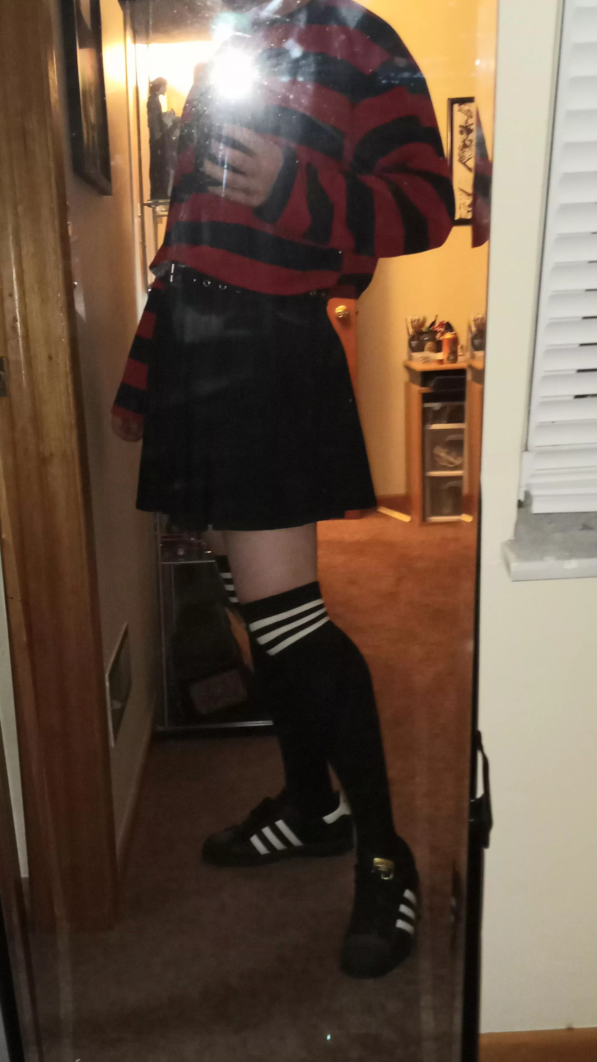 First skirt! It's almost criminal how comfy this is.