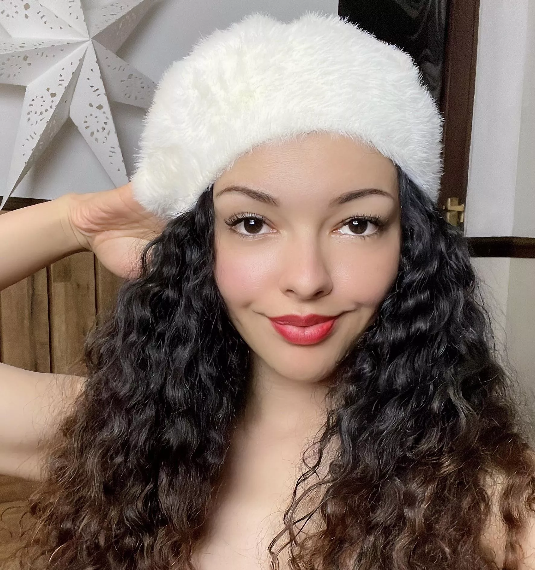 Good morning to all the guys who love curly girls