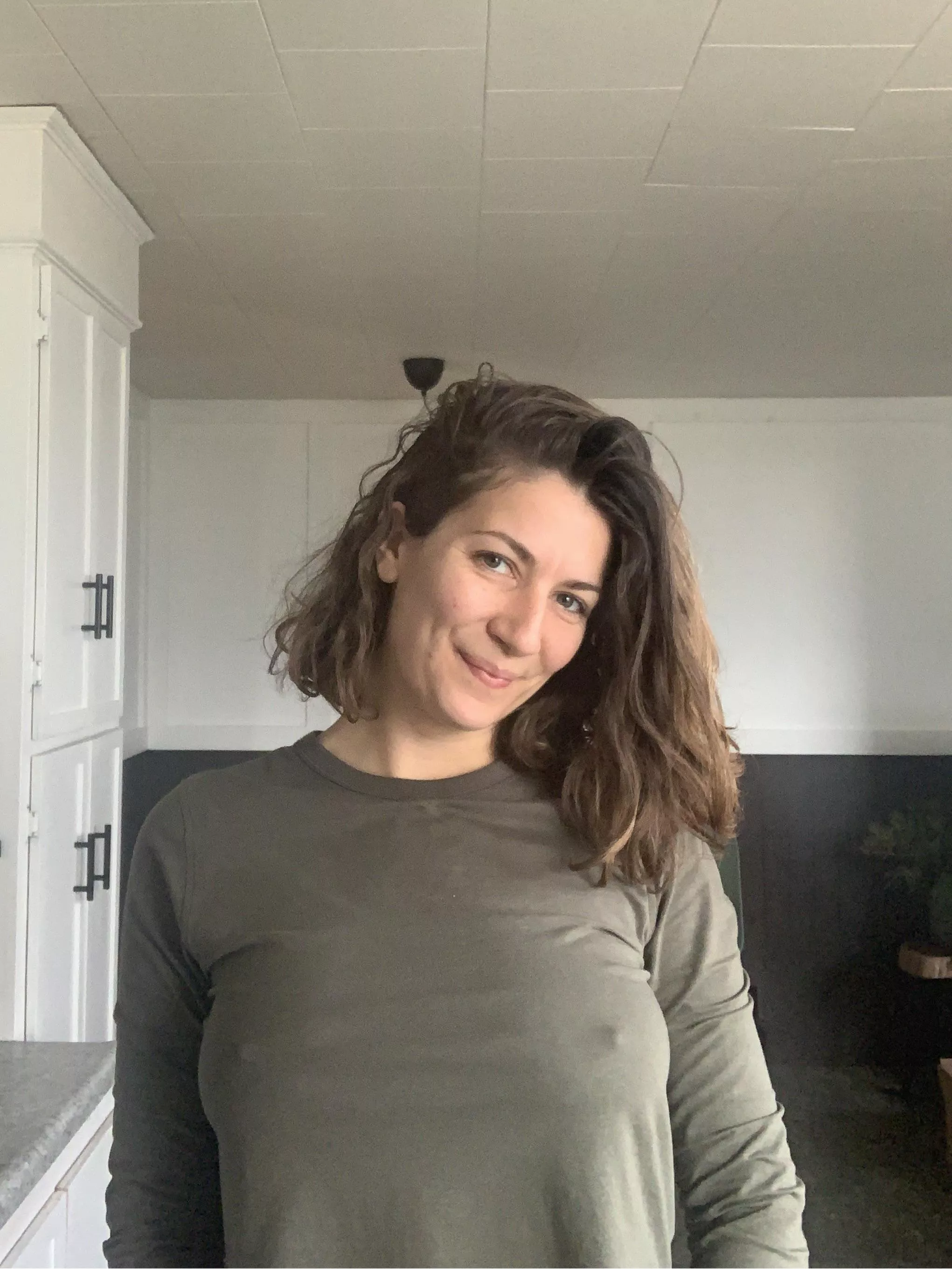 Happy Friday everyone 🥰 [f]