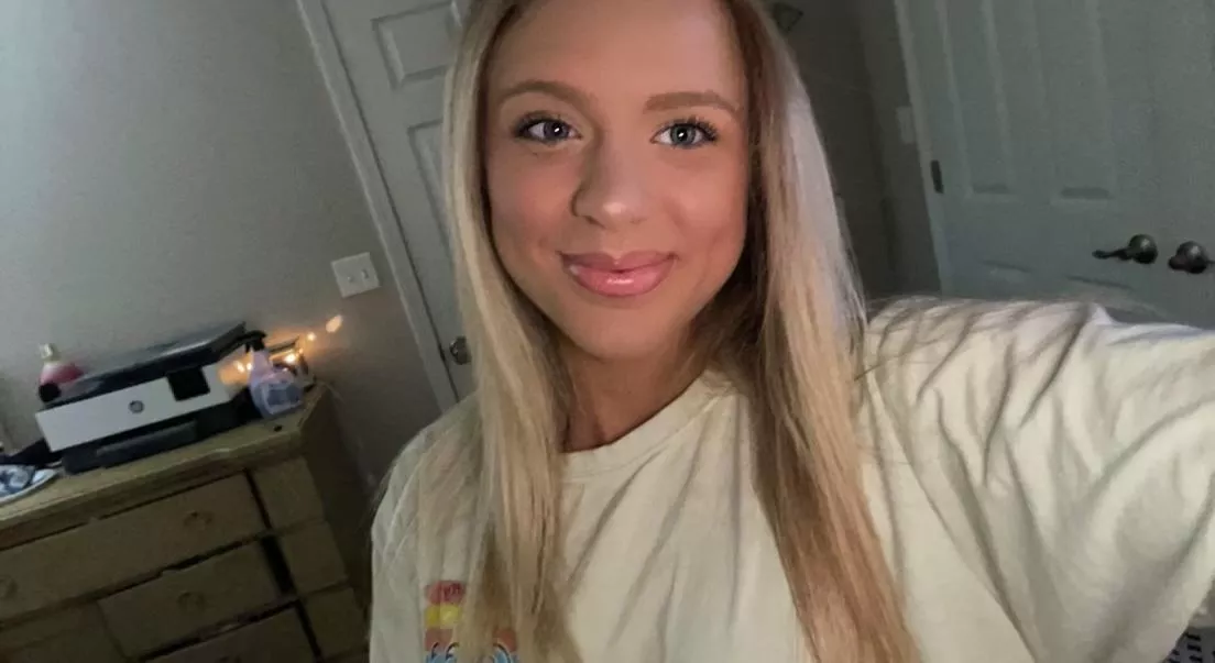 I am doing a promotion on my page 😊 Free for the next 20 subs! Answering everyone tonight!!