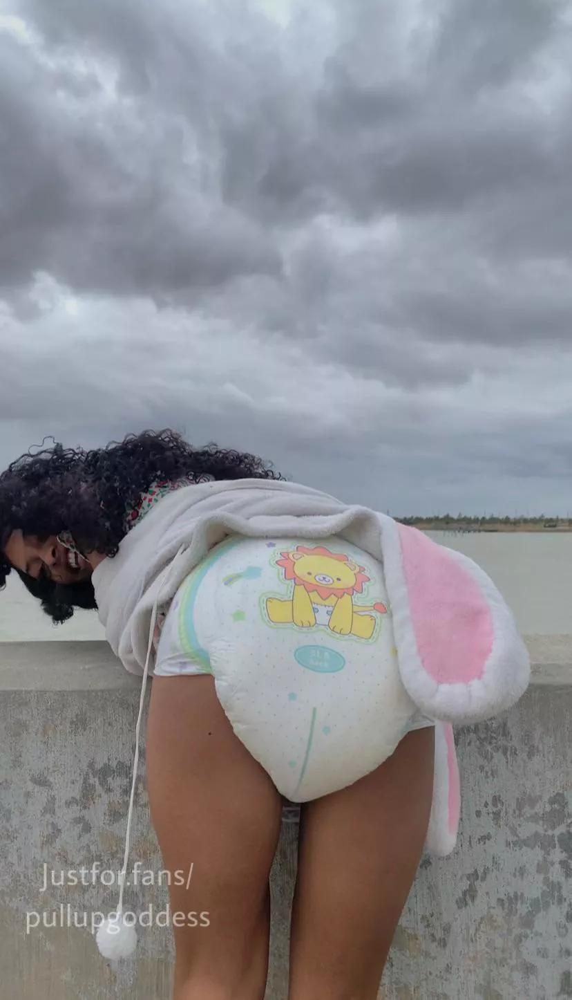 I didn’t even get in the lake how am I wet?🤔🐟