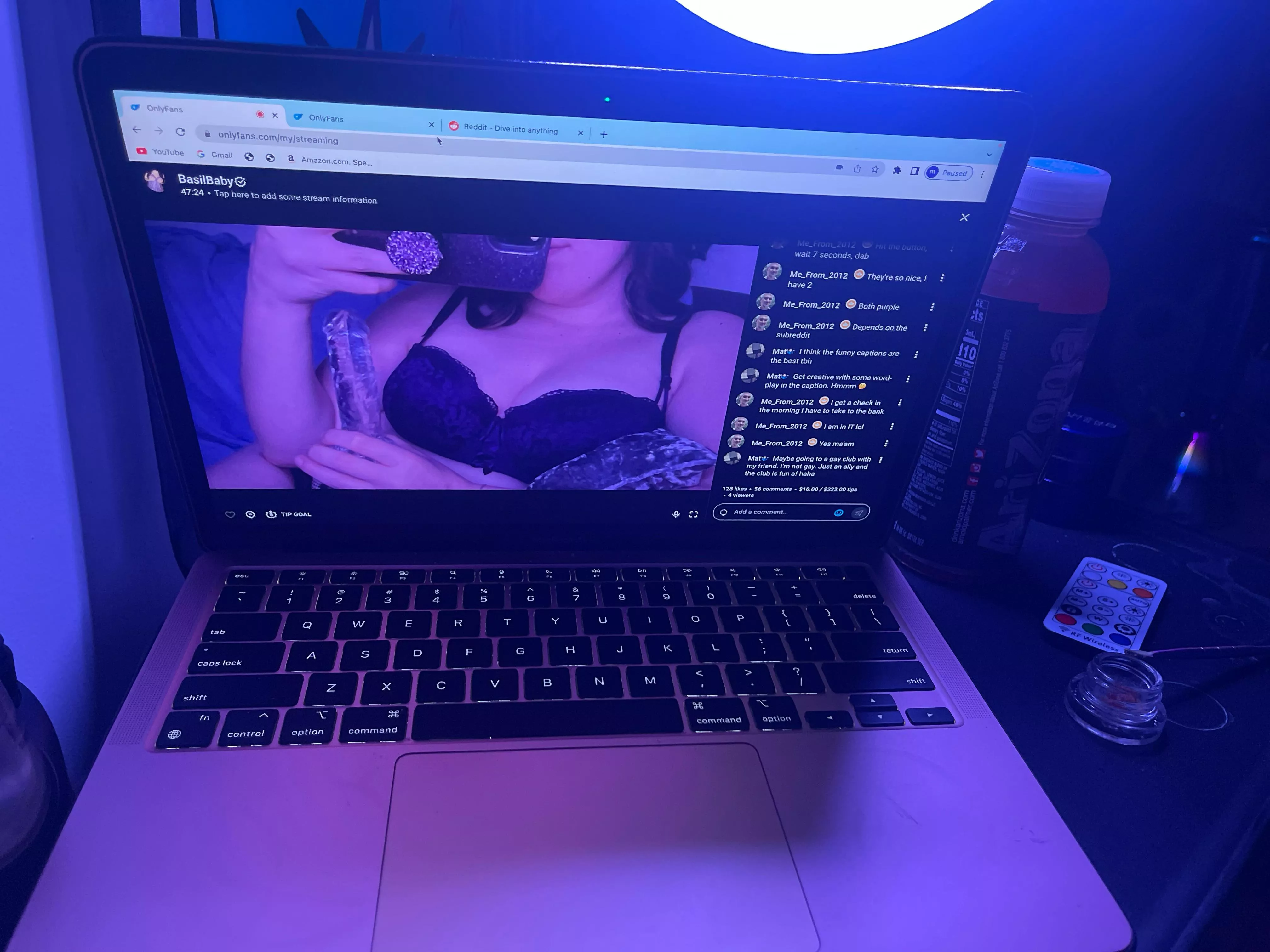 i get off knowing people are watching me 💖🫶🏻