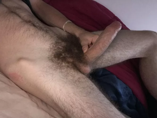 I heard you like hairy men?