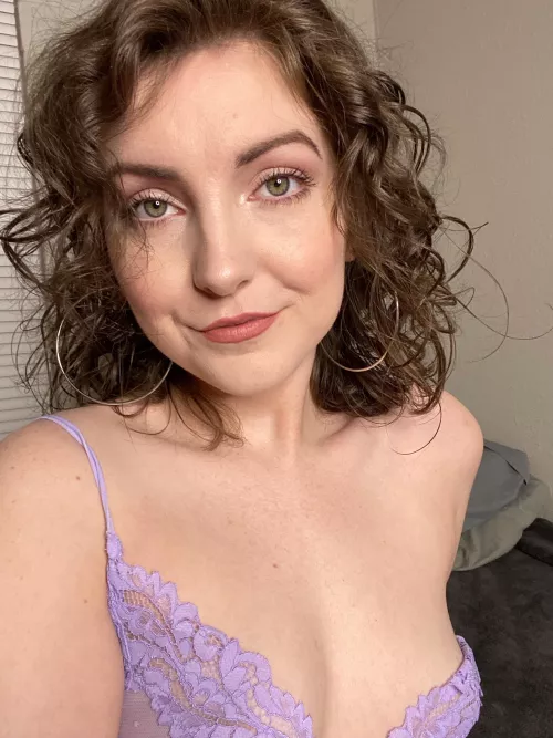 I just got this new lingerie set…but it’s already sliding off for you 😜