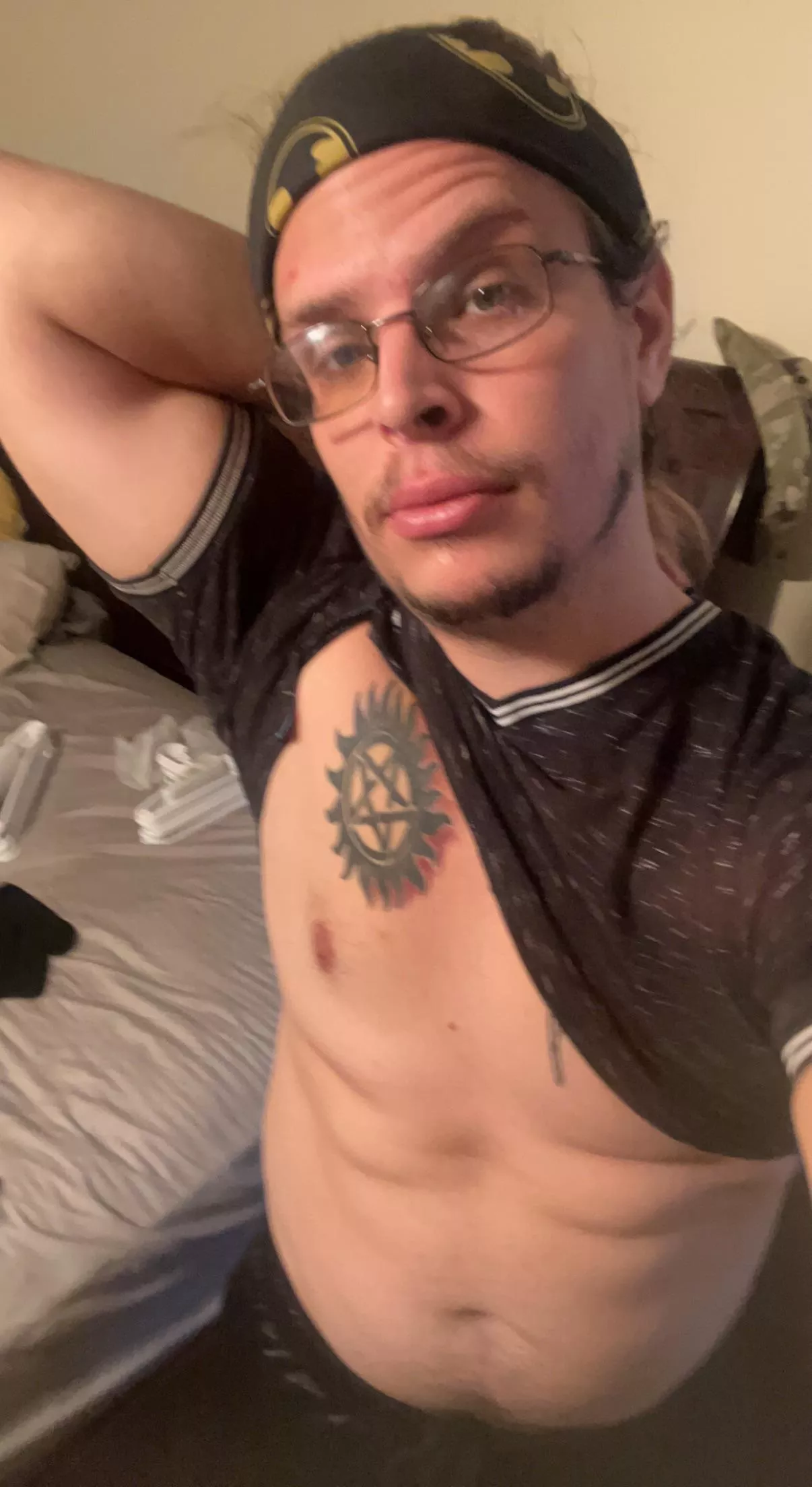 I just love how this tattoo is placed perfectly for quick pics like this ♥️♥️