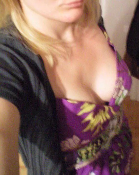 I know you’re staring at those married b cups.