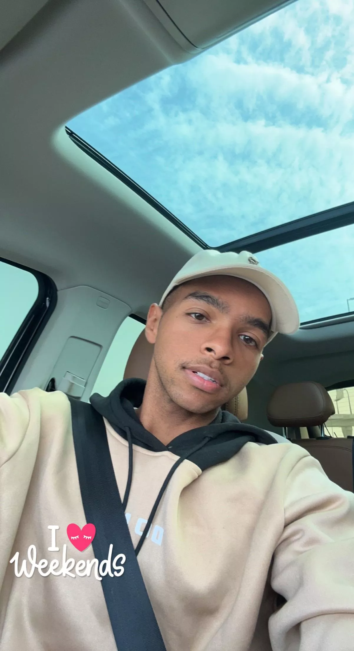 I need new friends 🥹🫶🏼