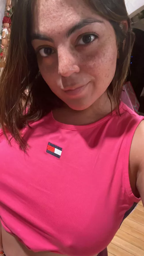 I think the AC is a little bit cold 🌝