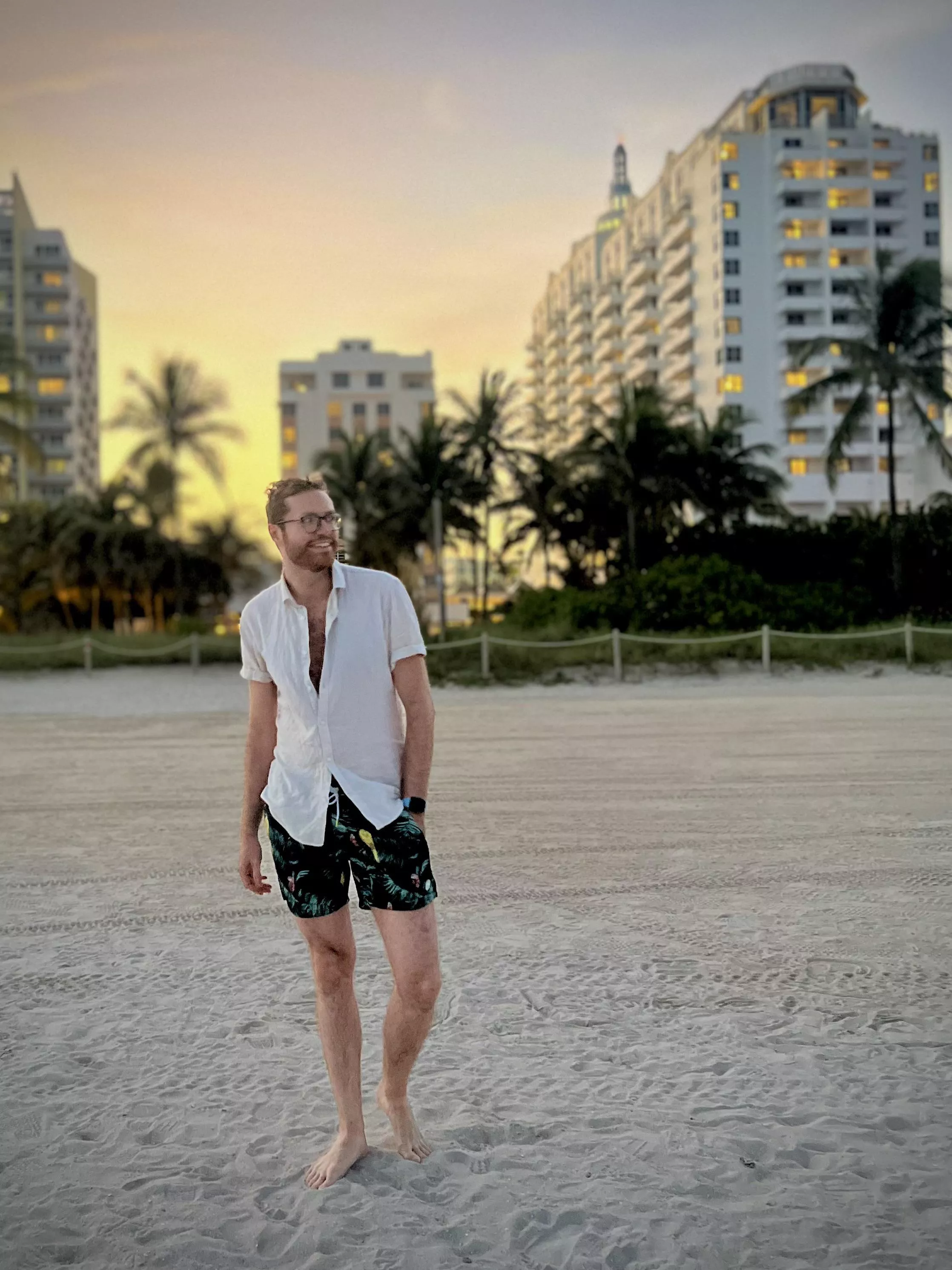 Looking for someone to chat. Who’s ready for NYE? 🥂🍾