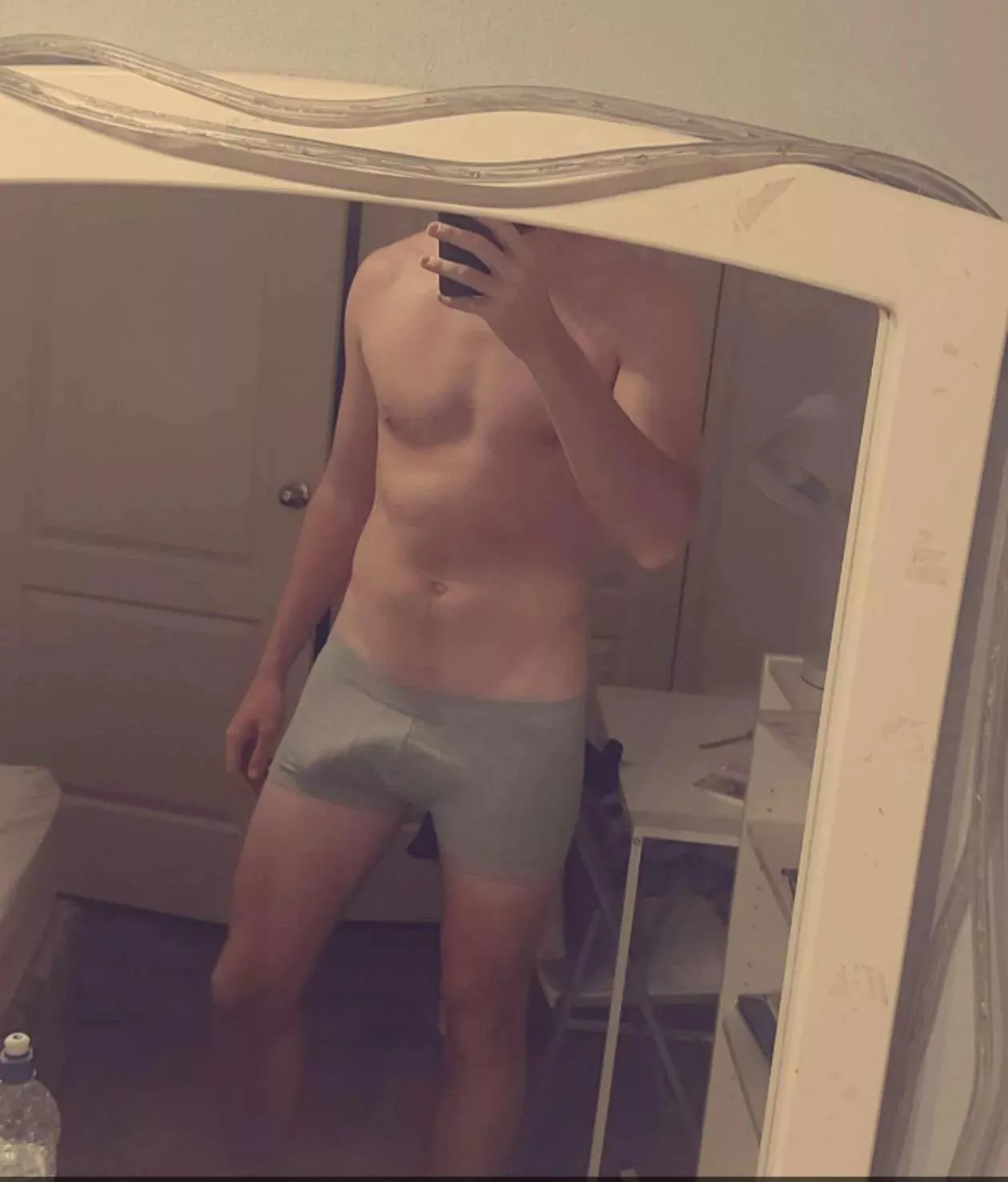 [M] Who needs a new years kiss in Melbourne? ;)