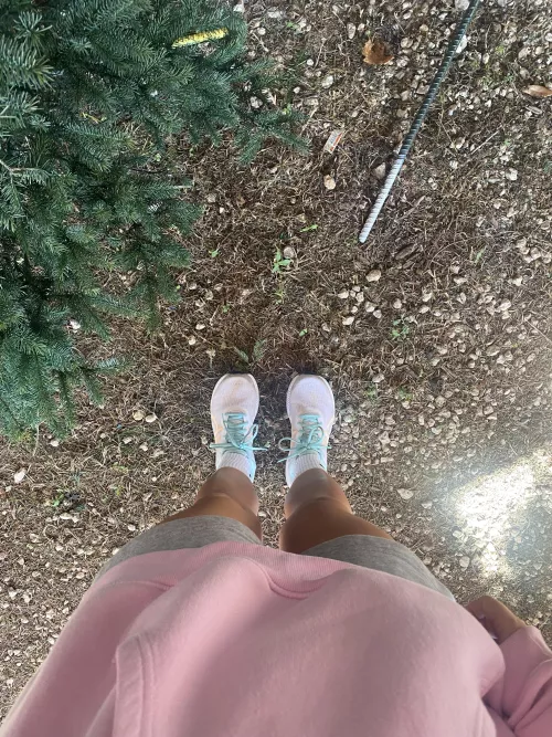 my legs look jacked in this pic 😭😝