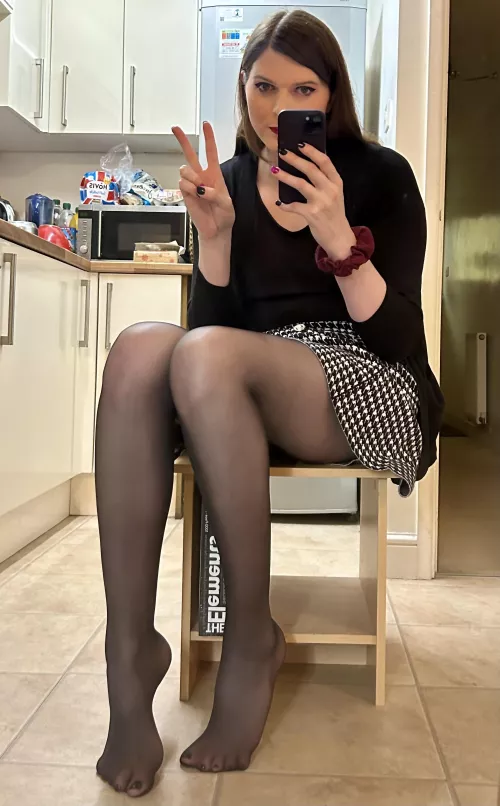 New sheer black tights 🥰