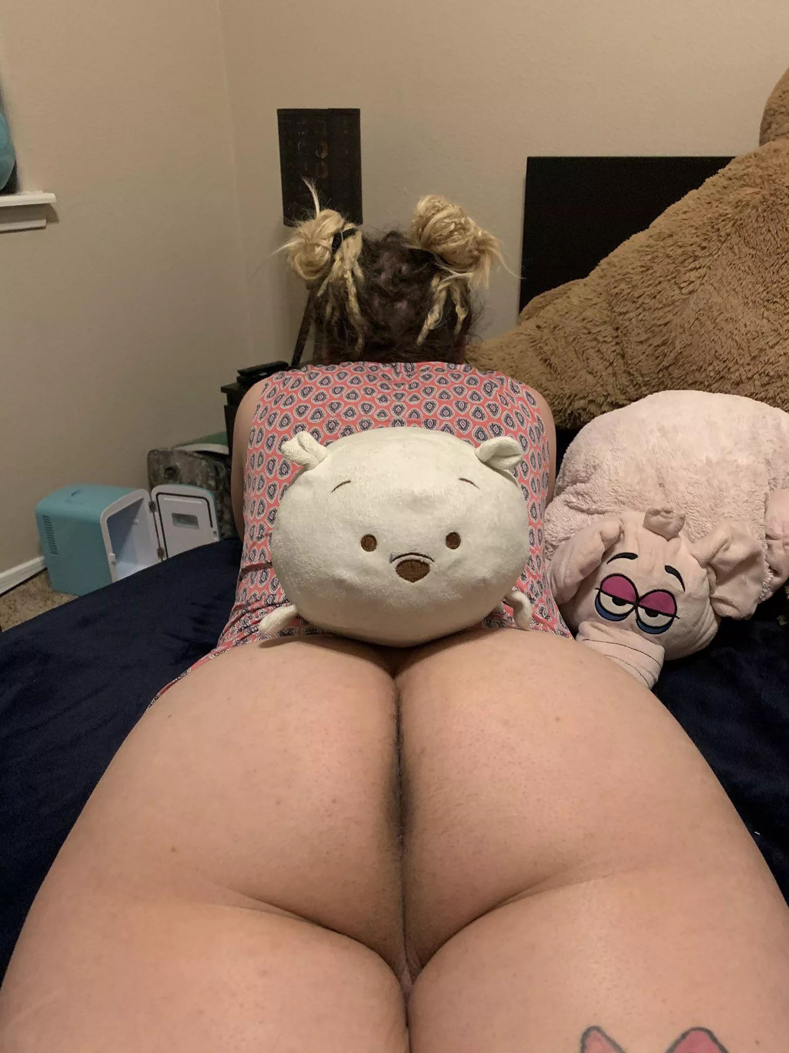 Oldie but a goodie. Online in an hour. Chaturbate.com/myhusbanddoesntknow