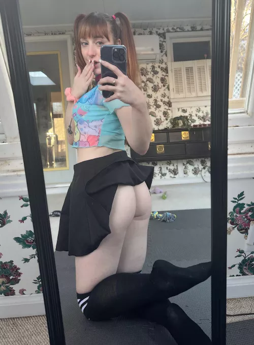 Oops! My skirt flew up!