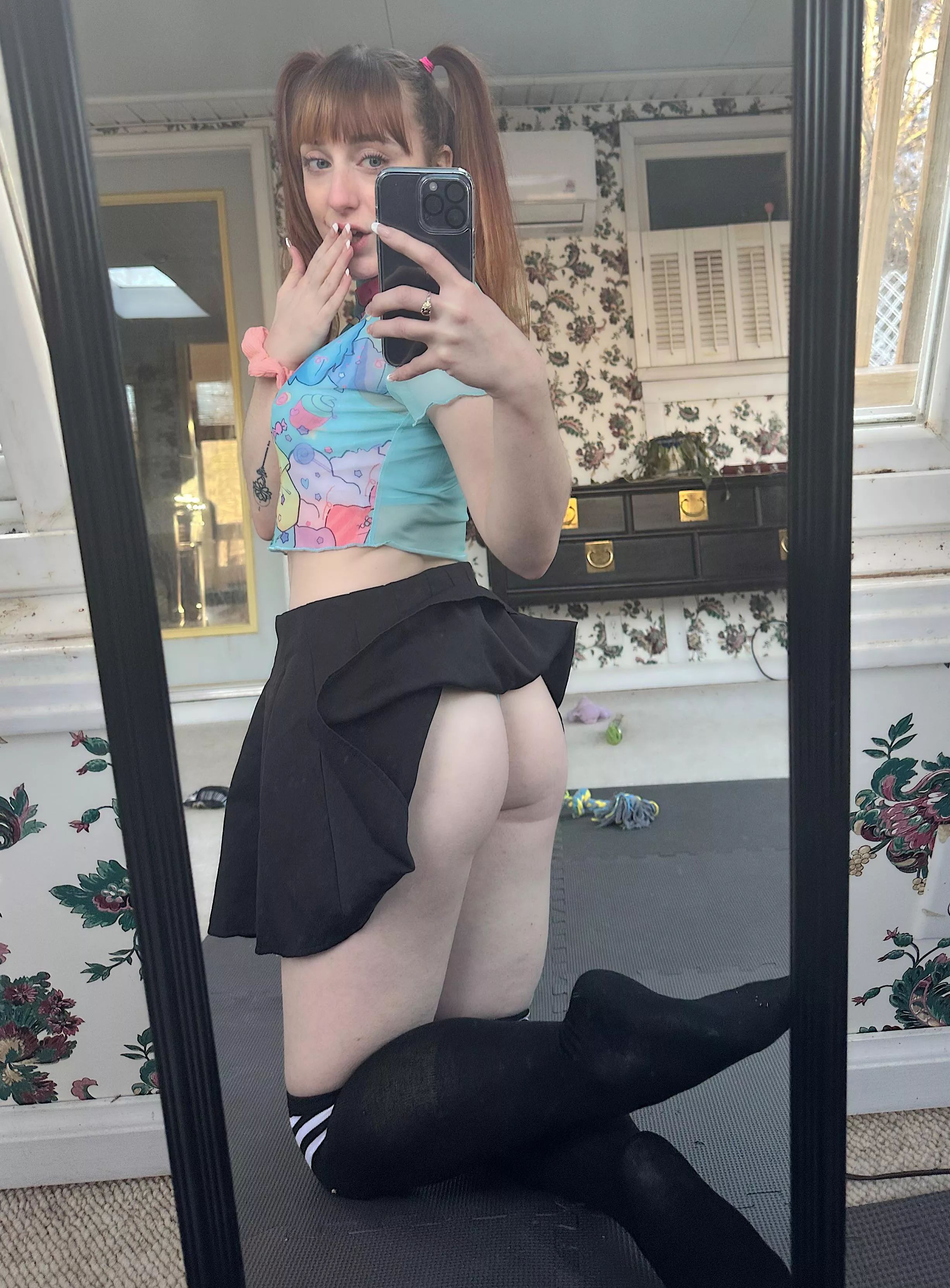 Oops! My skirt flew up!