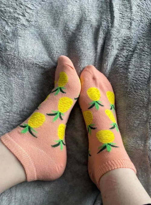 Pineapple pair for sale 🍍💕 Let me know what you think! $15 with shipping included and 1 day wear