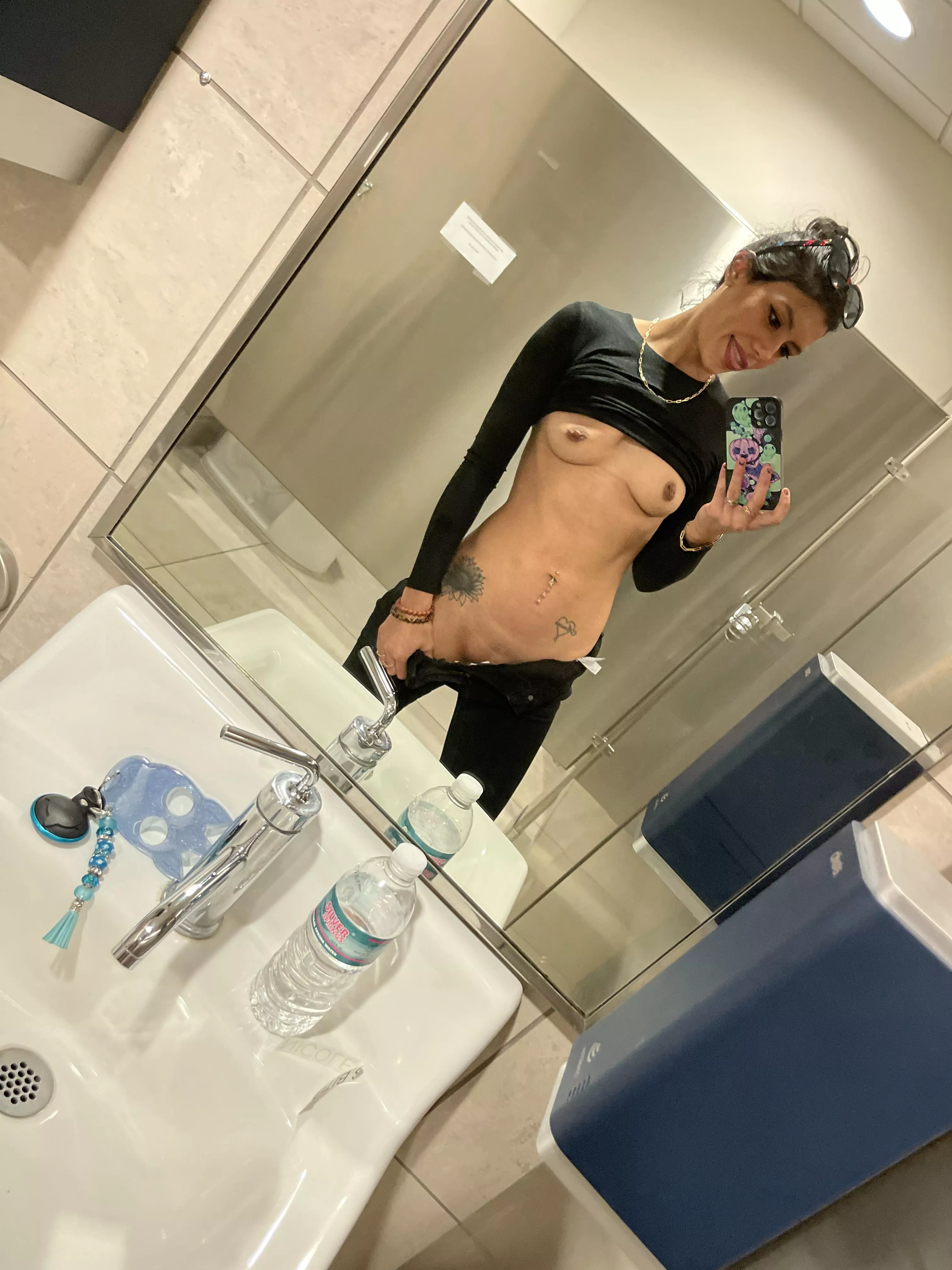 Somebody walked in on me a[f]ter taking this 🙈