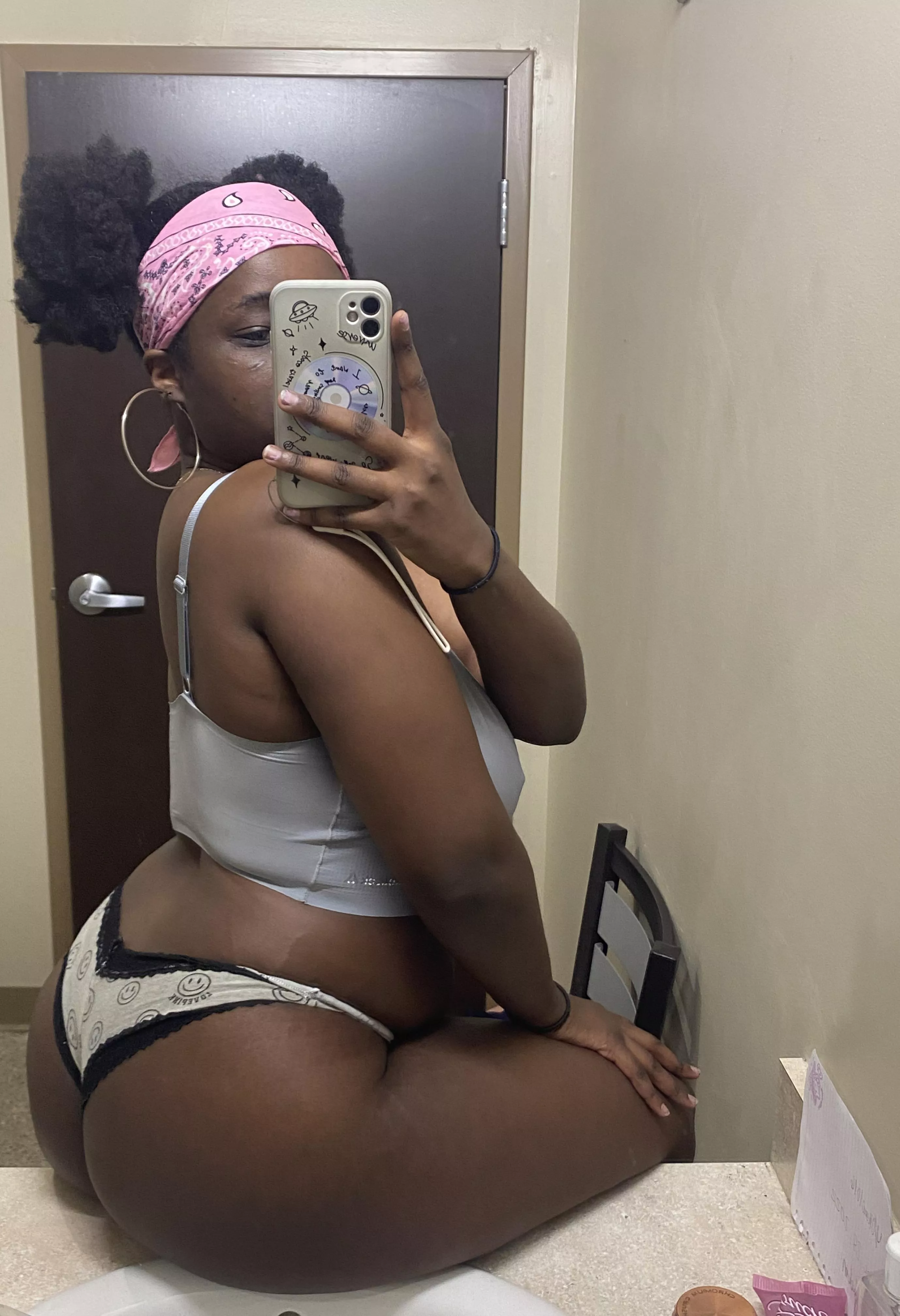 Thiccc thoughts and ass