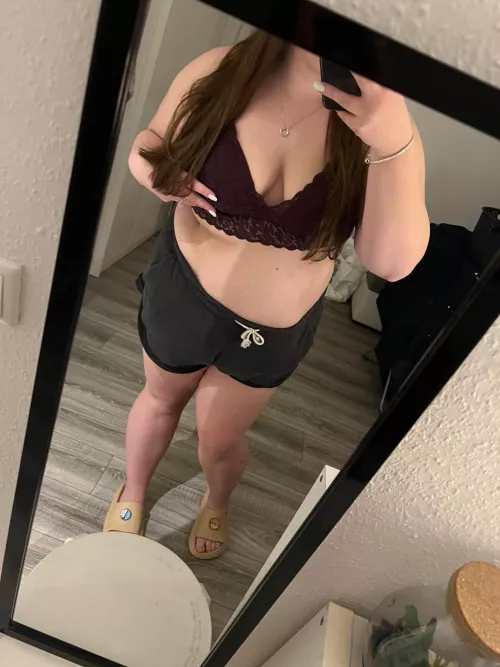 UP for more curves🥰🙈