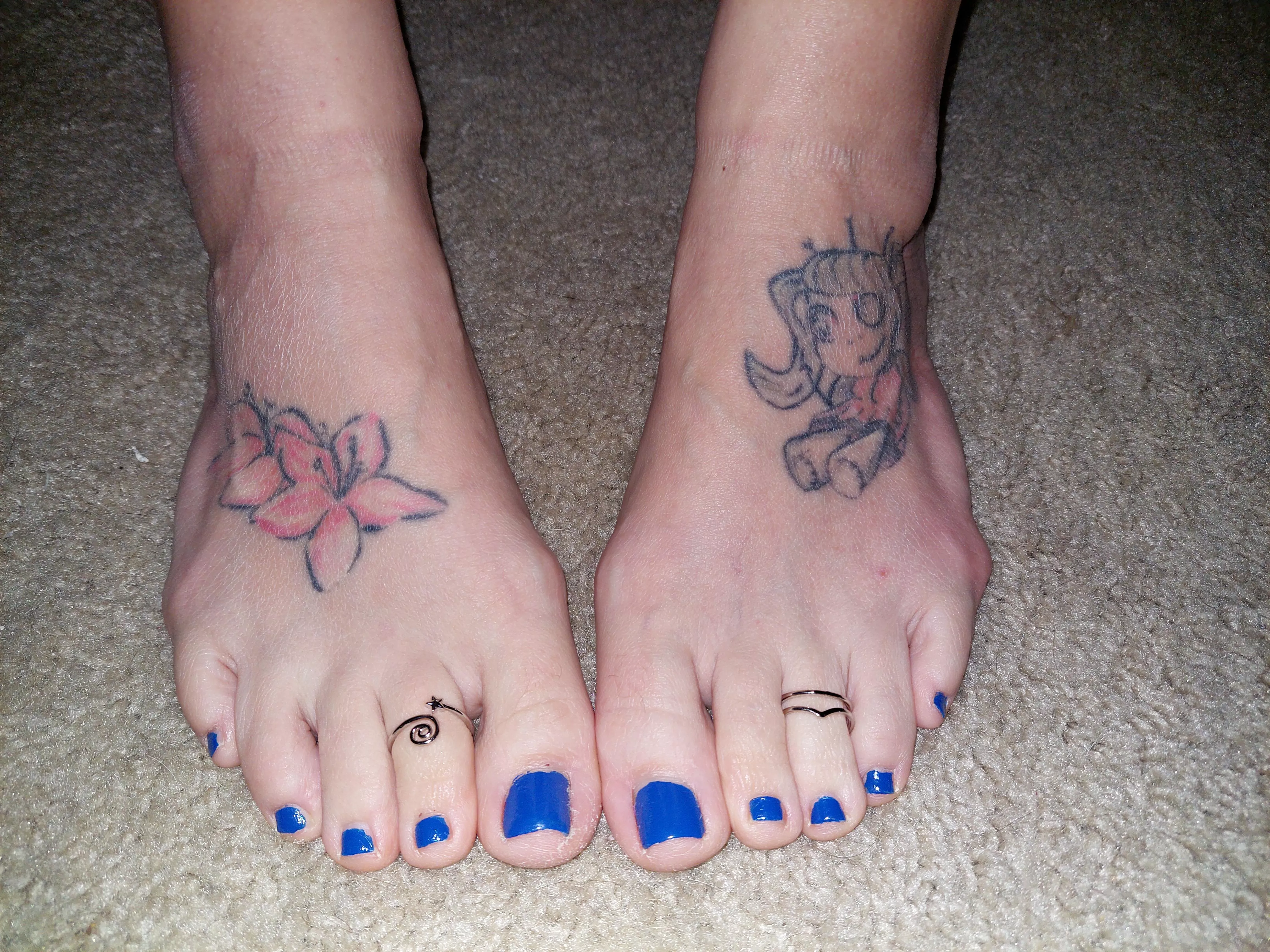 will you shoot your load onto my toes?