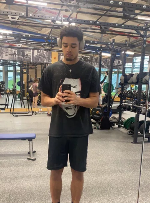 18 snap - dseanmalyk looking for a verbal bottom